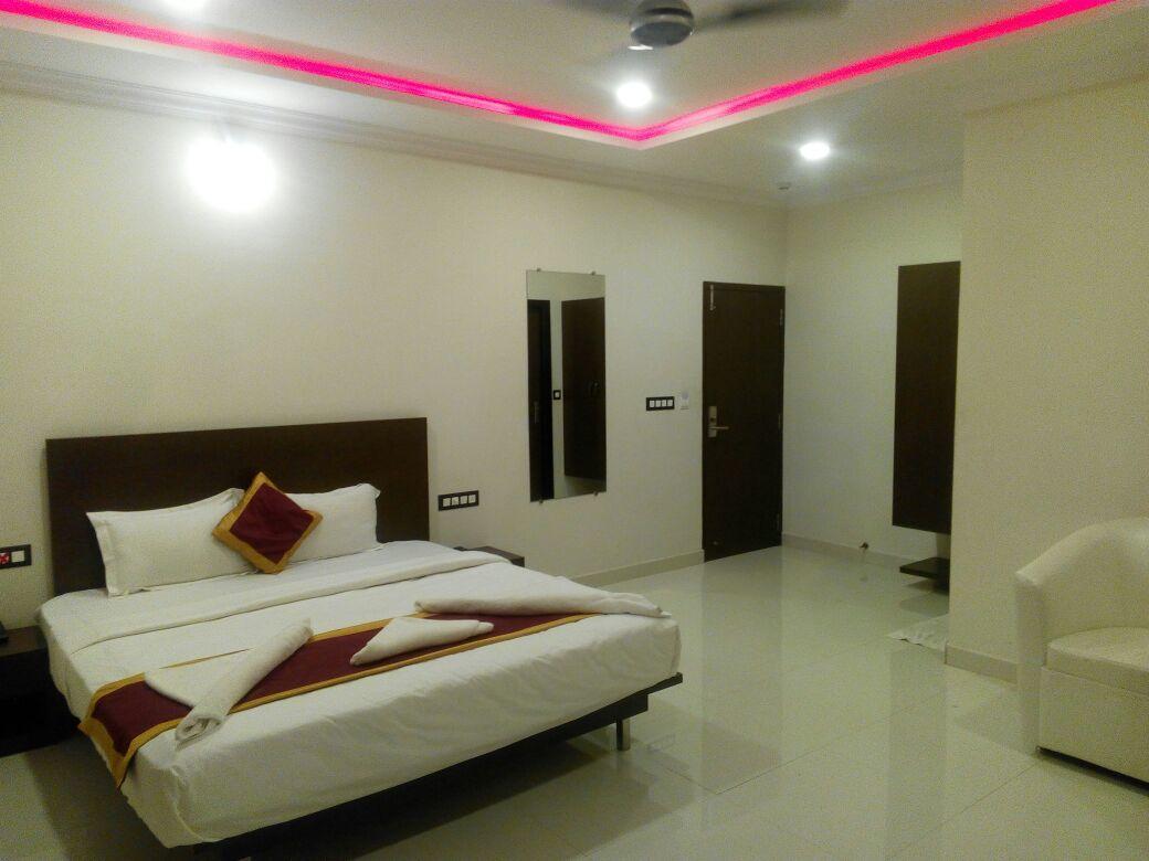 Hotel Grand Kubera Chikmagalūr Exterior foto